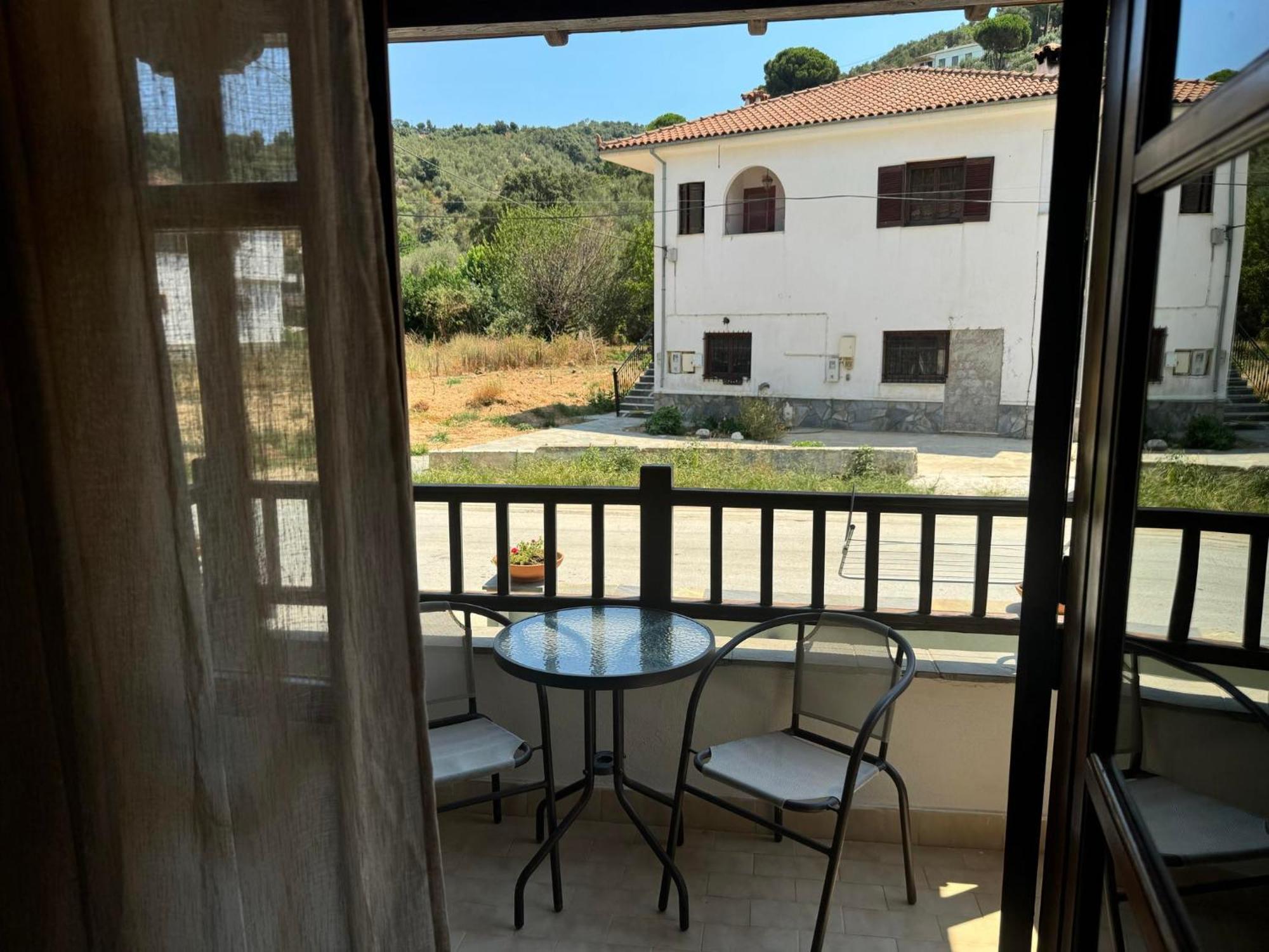 Tanias House Apartamento Platanias  Exterior foto