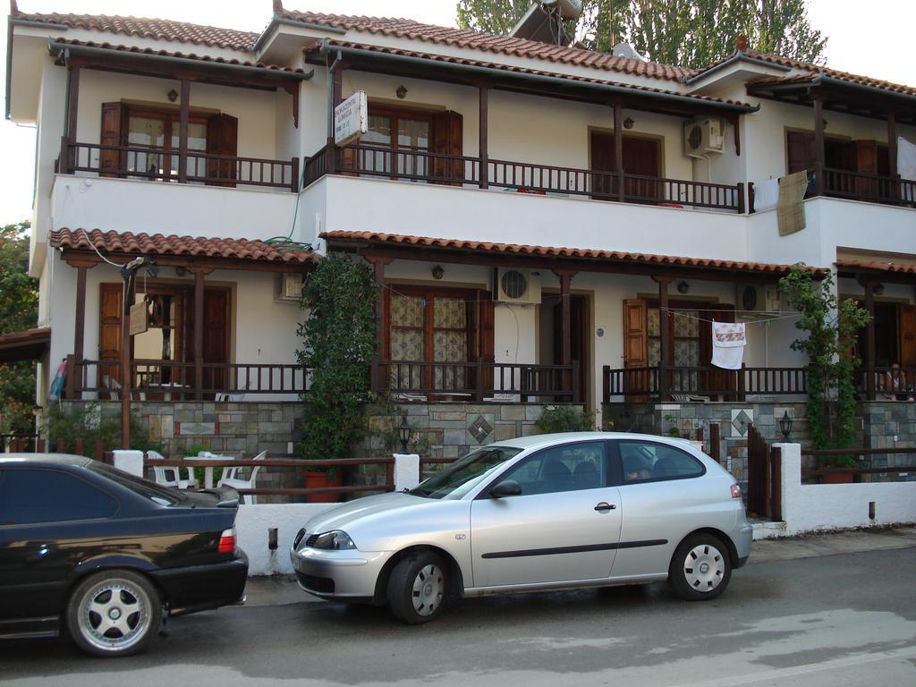 Tanias House Apartamento Platanias  Exterior foto